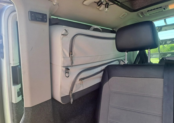 Volkswagen Caravelle cena 125000 przebieg: 204623, rok produkcji 2011 z Łódź małe 781